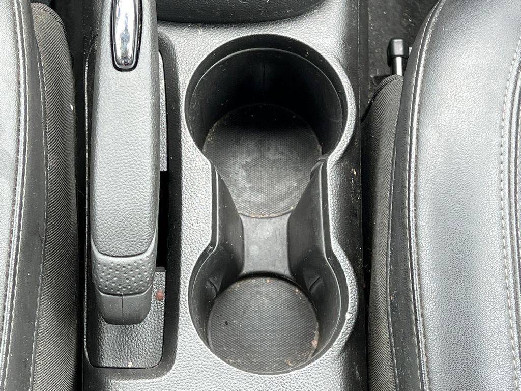 Used 2021 Buick Encore Preferred image 23