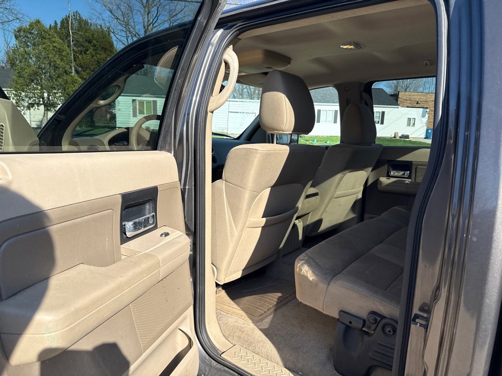 Used 2007 Ford F150 XLT image 12