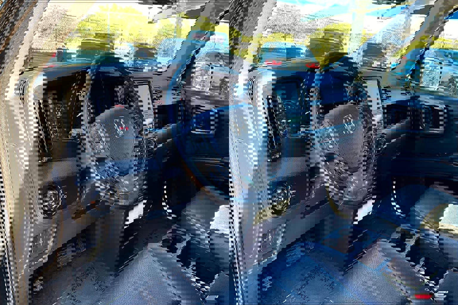 Used 2014 Honda Ridgeline SE image 17