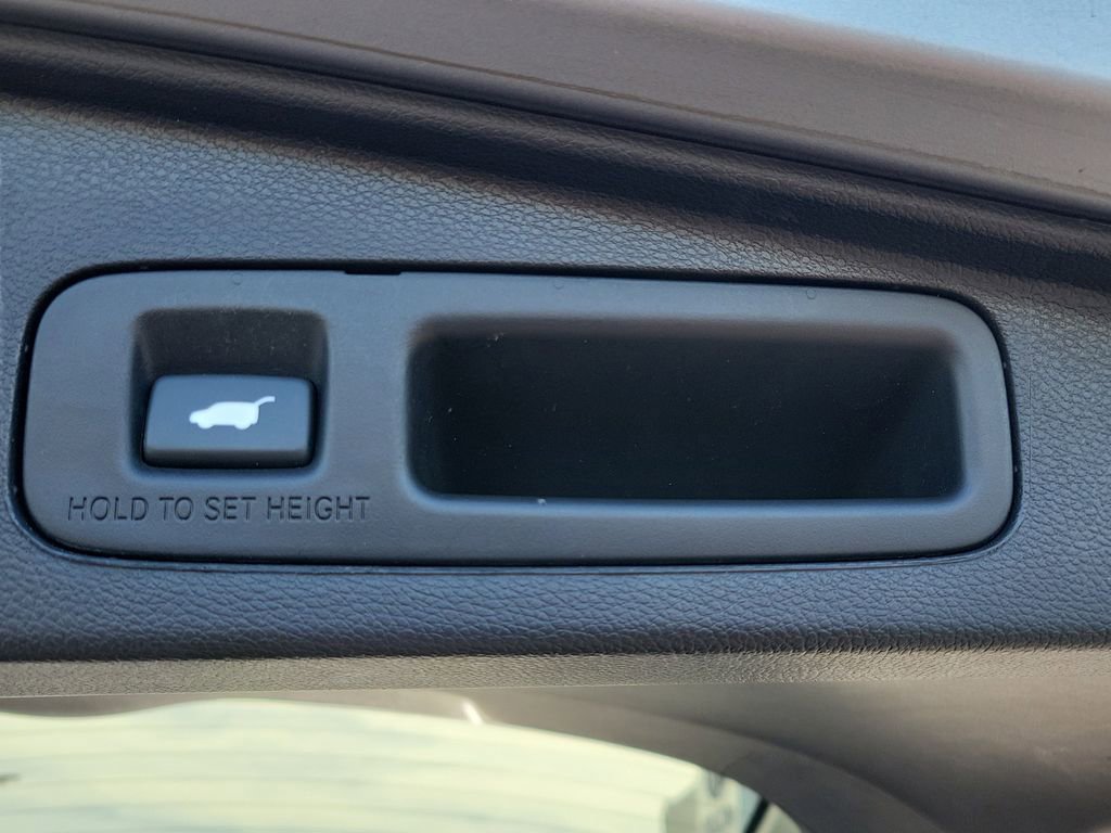 Used 2020 Honda CR-V EX-L image 12