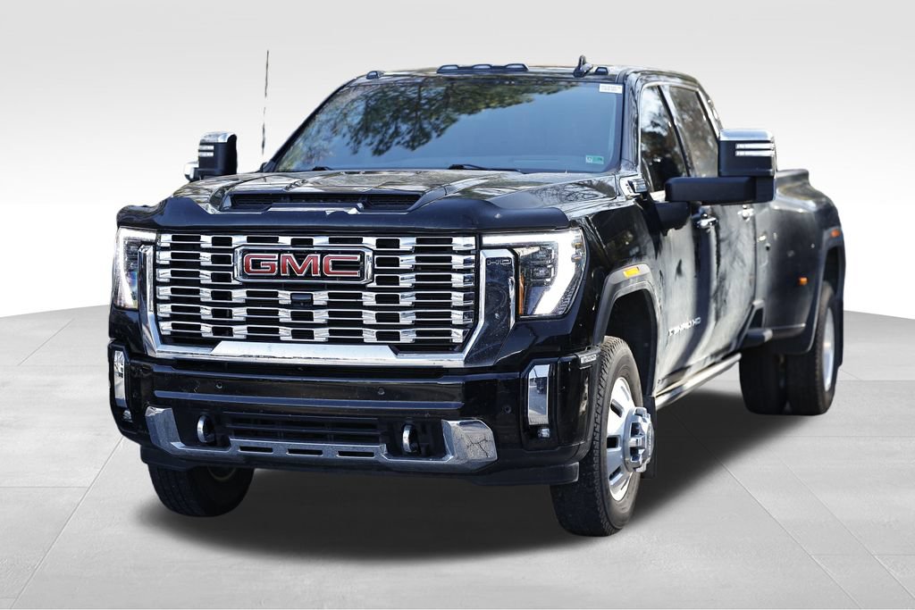 Used 2025 GMC Sierra 3500 Denali w/ Denali Reserve Package AWD/4WD image 18