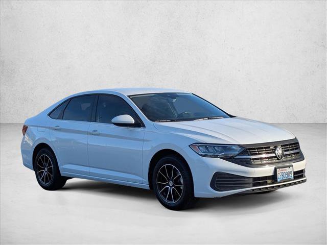Used 2022 Volkswagen Jetta S image 3