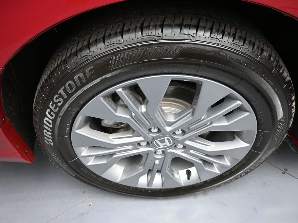 Certified 2025 Honda Odyssey Touring image 12