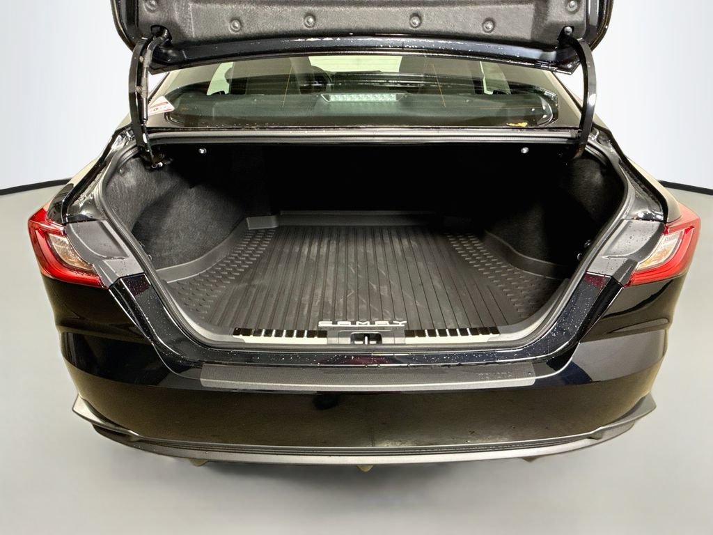 New 2026 Toyota Camry SE FWD image 23