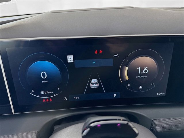 Used 2025 Hyundai Tucson Limited image 12