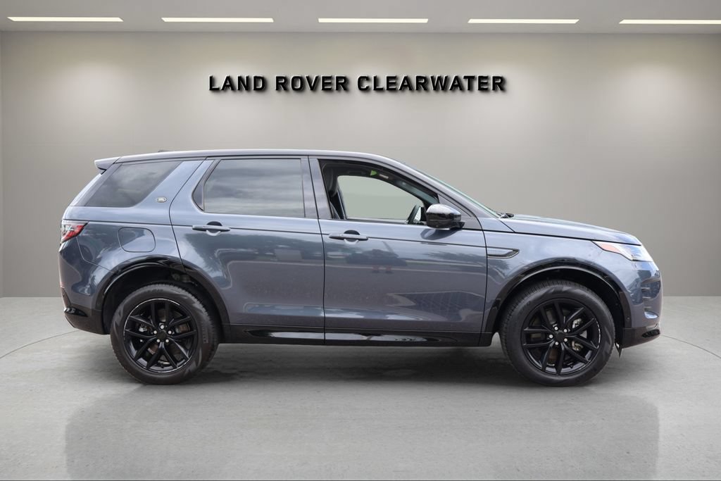 Used 2024 Land Rover Discovery Sport Dynamic SE AWD/4WD image 5