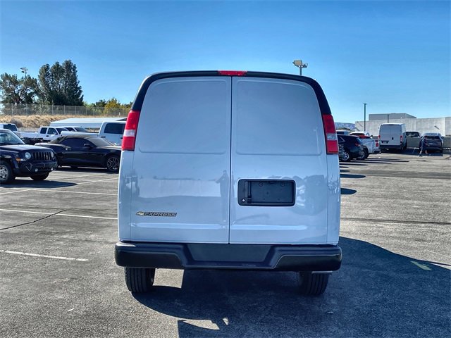 New 2025 Chevrolet Express 2500 Work Van image 5