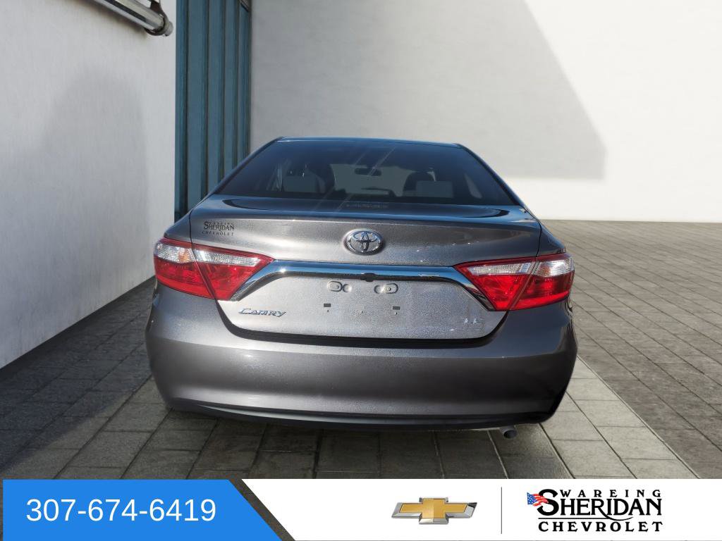 Used 2017 Toyota Camry LE image 4