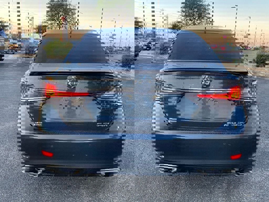 Used 2019 Lexus GS 350 F Sport AWD/4WD image 6