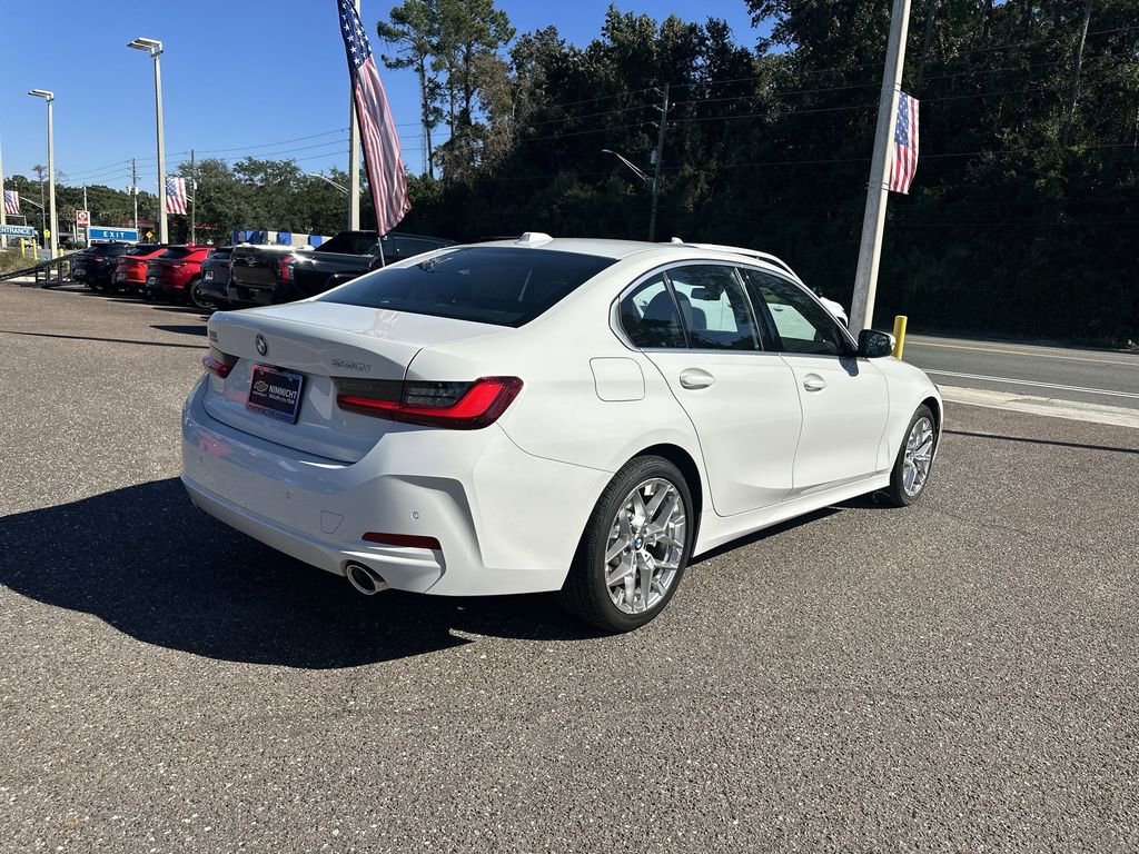 Used 2025 BMW 330i Sedan image 16