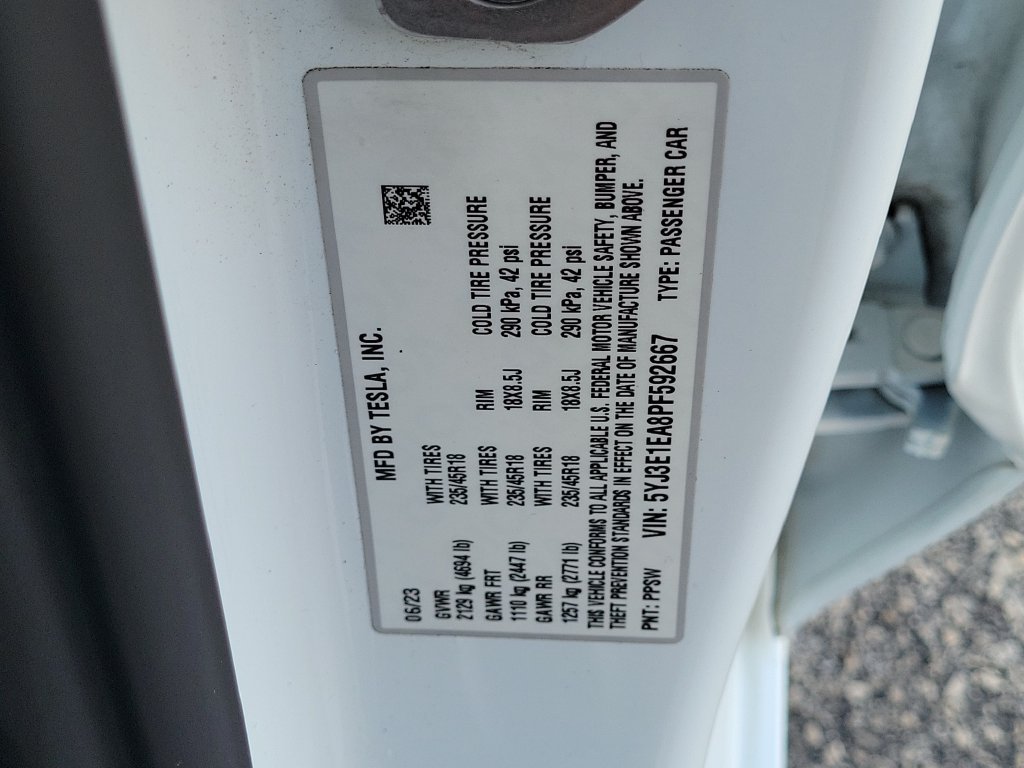 Used 2023 Tesla Model 3 Standard Range RWD image 27