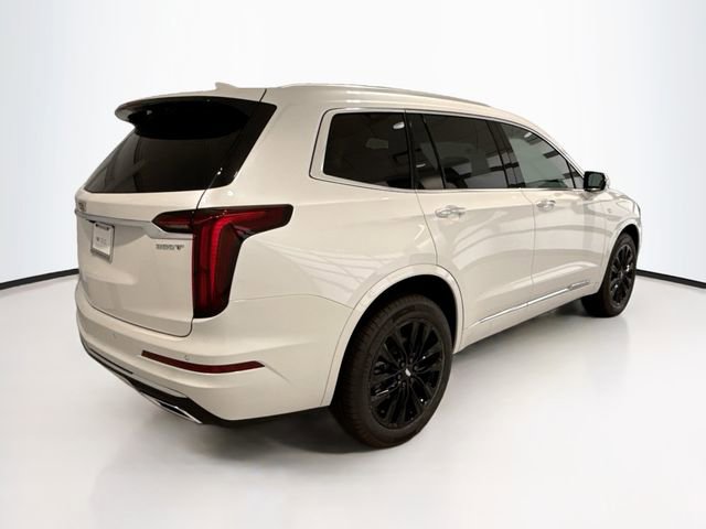 New 2025 Cadillac XT6 Luxury image 6