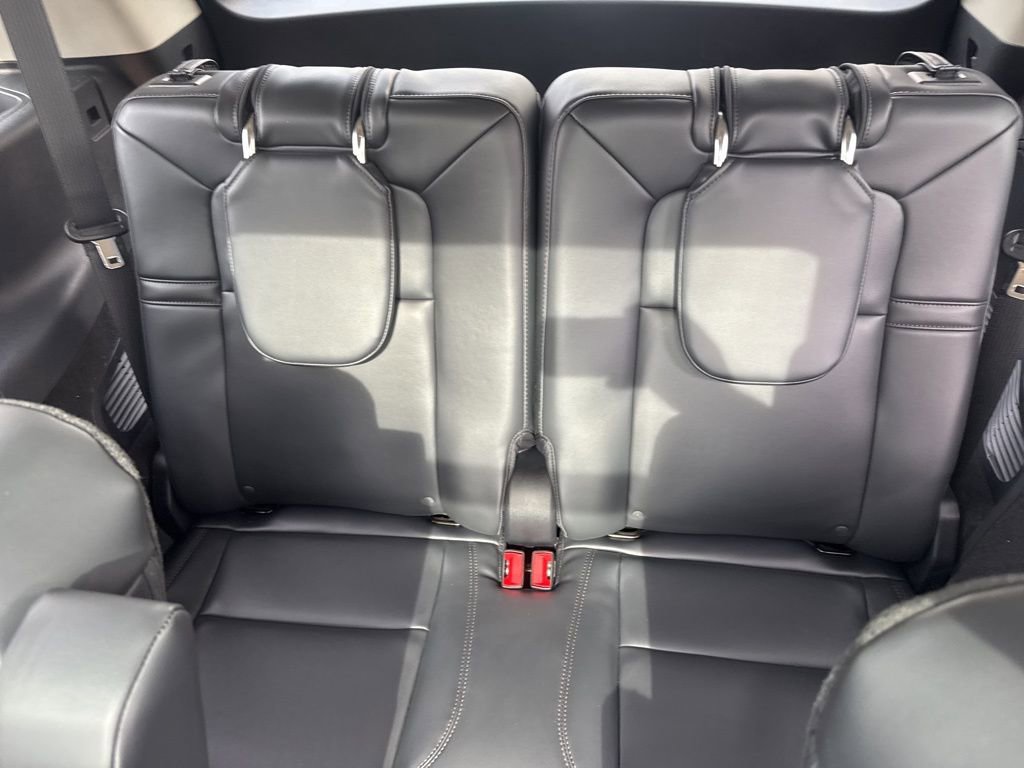 New 2025 Lincoln Aviator AWD w/ Equipment Group 101A image 21