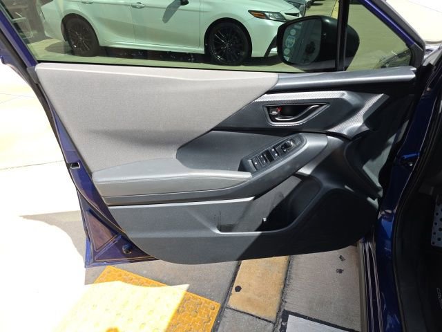 Used 2024 Subaru Crosstrek 2.0i Premium image 11