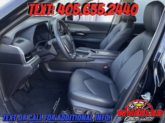 Used 2024 Toyota Grand Highlander AWD image 26