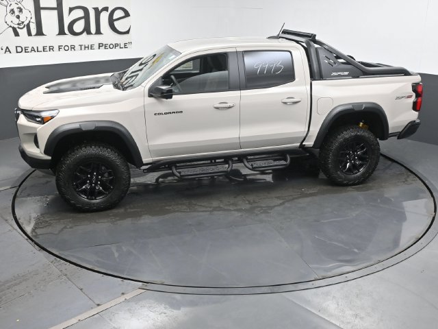 New 2026 Chevrolet Colorado ZR2 w/ Midnight Edition AWD/4WD image 36