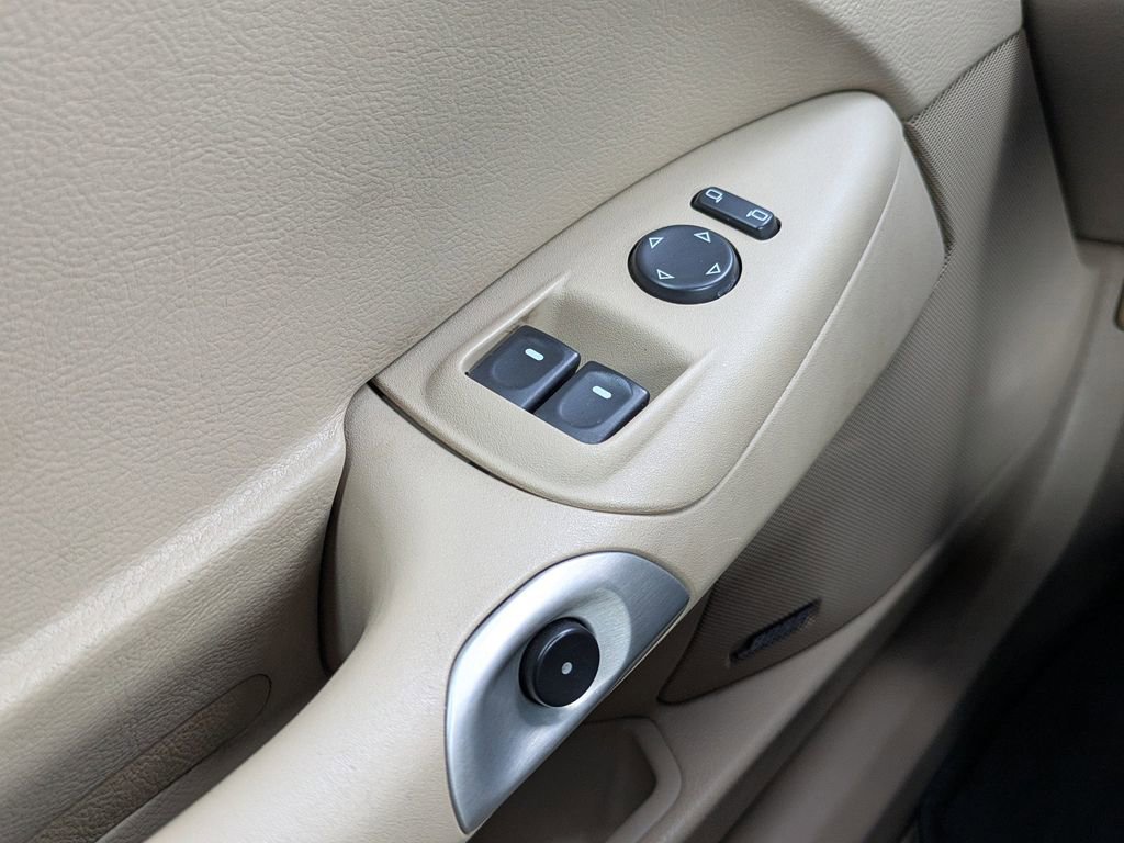 Used 2011 Chevrolet Corvette Grand Sport w/ Preferred Equipment Group image 21