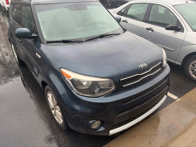 Used 2017 Kia Soul + image 5