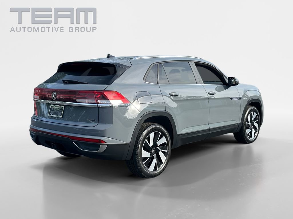 Used 2024 Volkswagen Atlas Cross Sport SE image 7