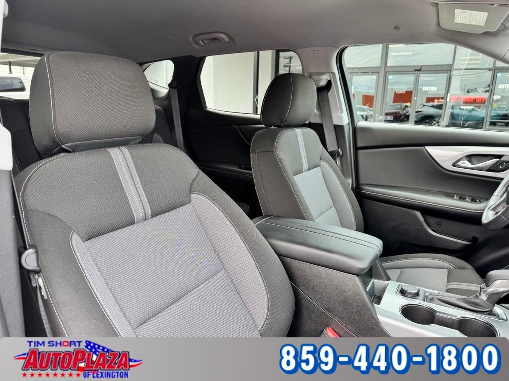 Used 2025 Chevrolet Blazer LT AWD/4WD image 49