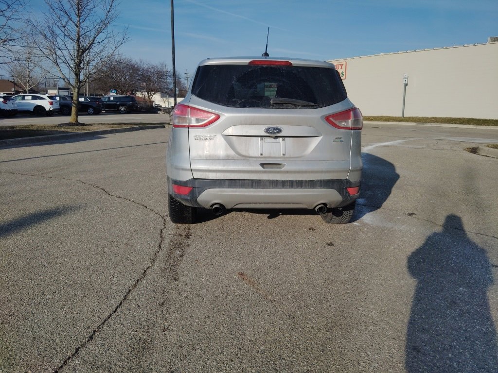 Used 2016 Ford Escape SE image 4