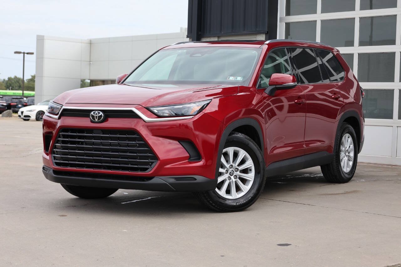 Used 2024 Toyota Grand Highlander AWD Hybrid image 3