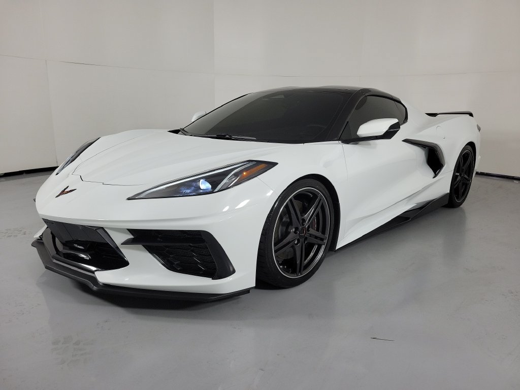 Used 2024 Chevrolet Corvette Stingray Coupe w/ Z51 Performance Package RWD image 3