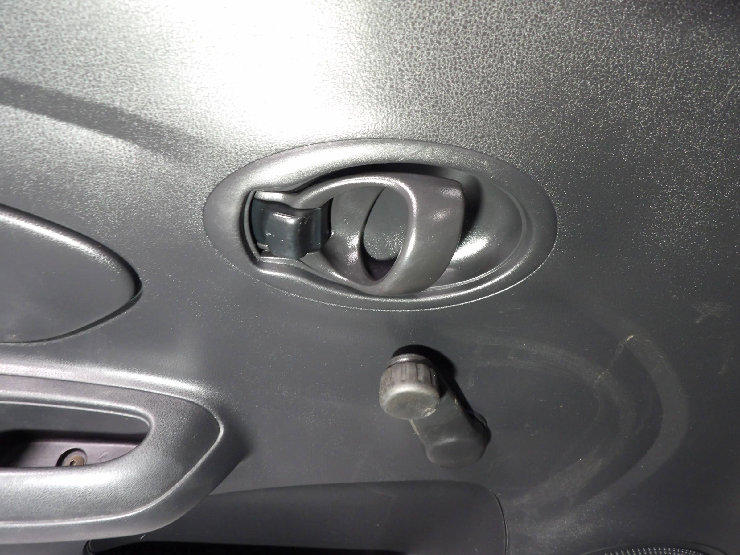 Used 2019 Nissan Versa S Plus image 9