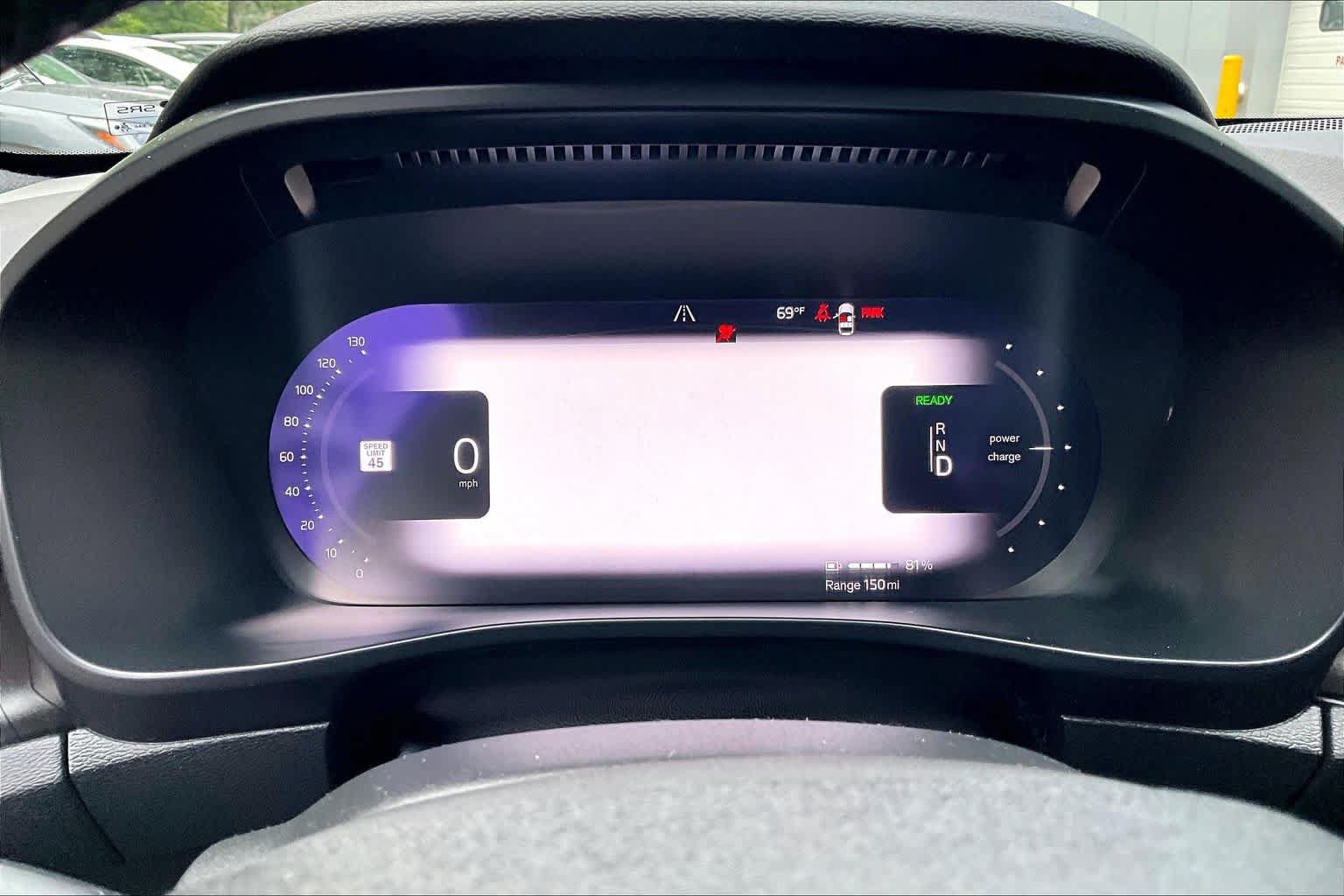 Certified 2023 Volvo XC40 Recharge Ultimate w/ Protection Package Premier AWD/4WD image 24