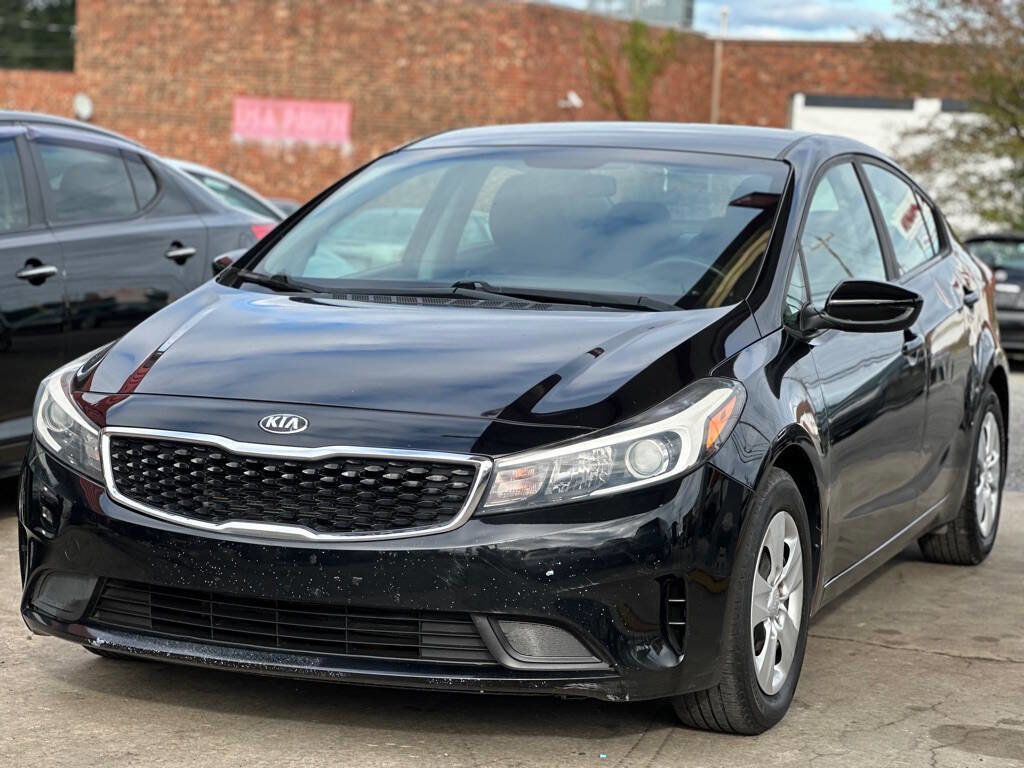 Used 2018 Kia Forte LX image 3