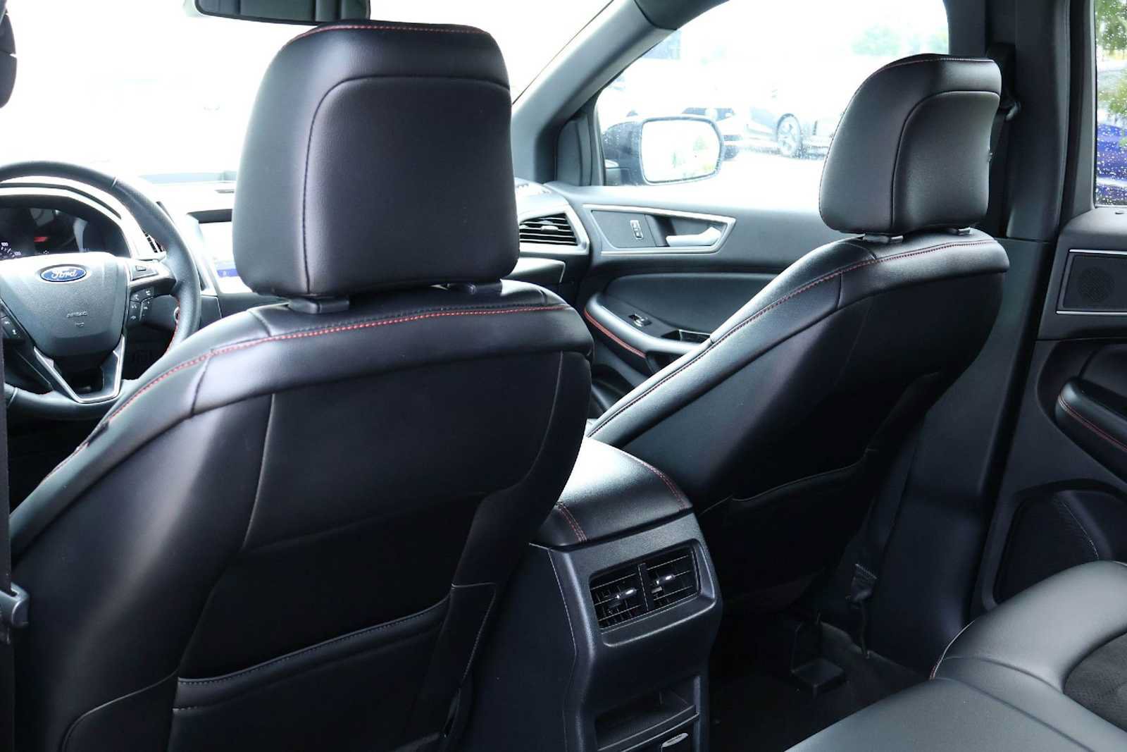 Used 2020 Ford Edge ST-Line FWD image 12