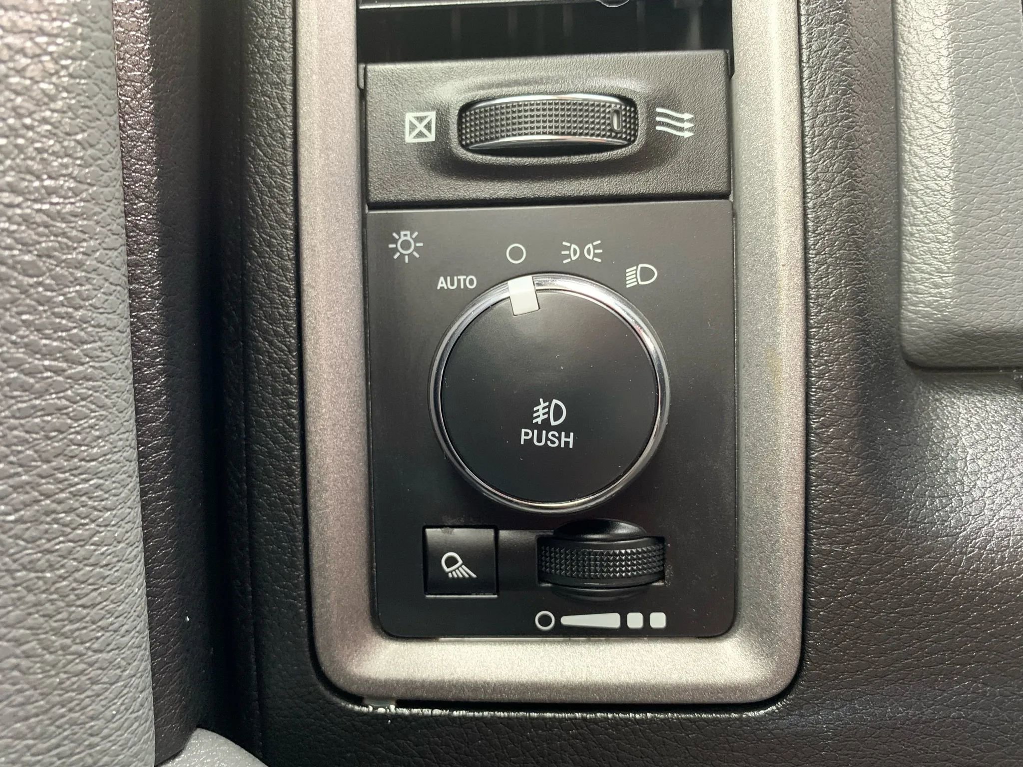 Used 2017 RAM 4500 Tradesman w/ Power & Remote Entry Group AWD/4WD image 21