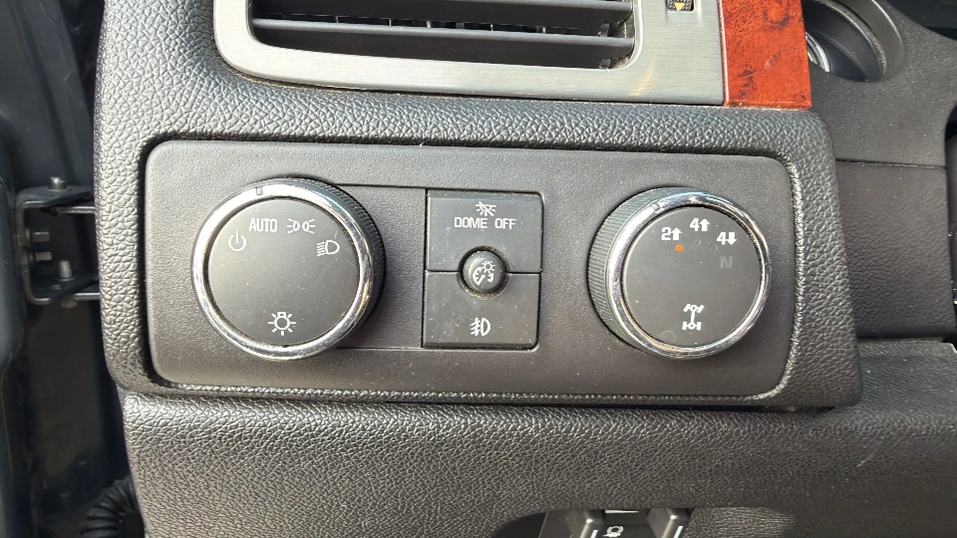 Used 2011 Chevrolet Silverado 3500 LTZ w/ Suspension Package, Off-Road image 22