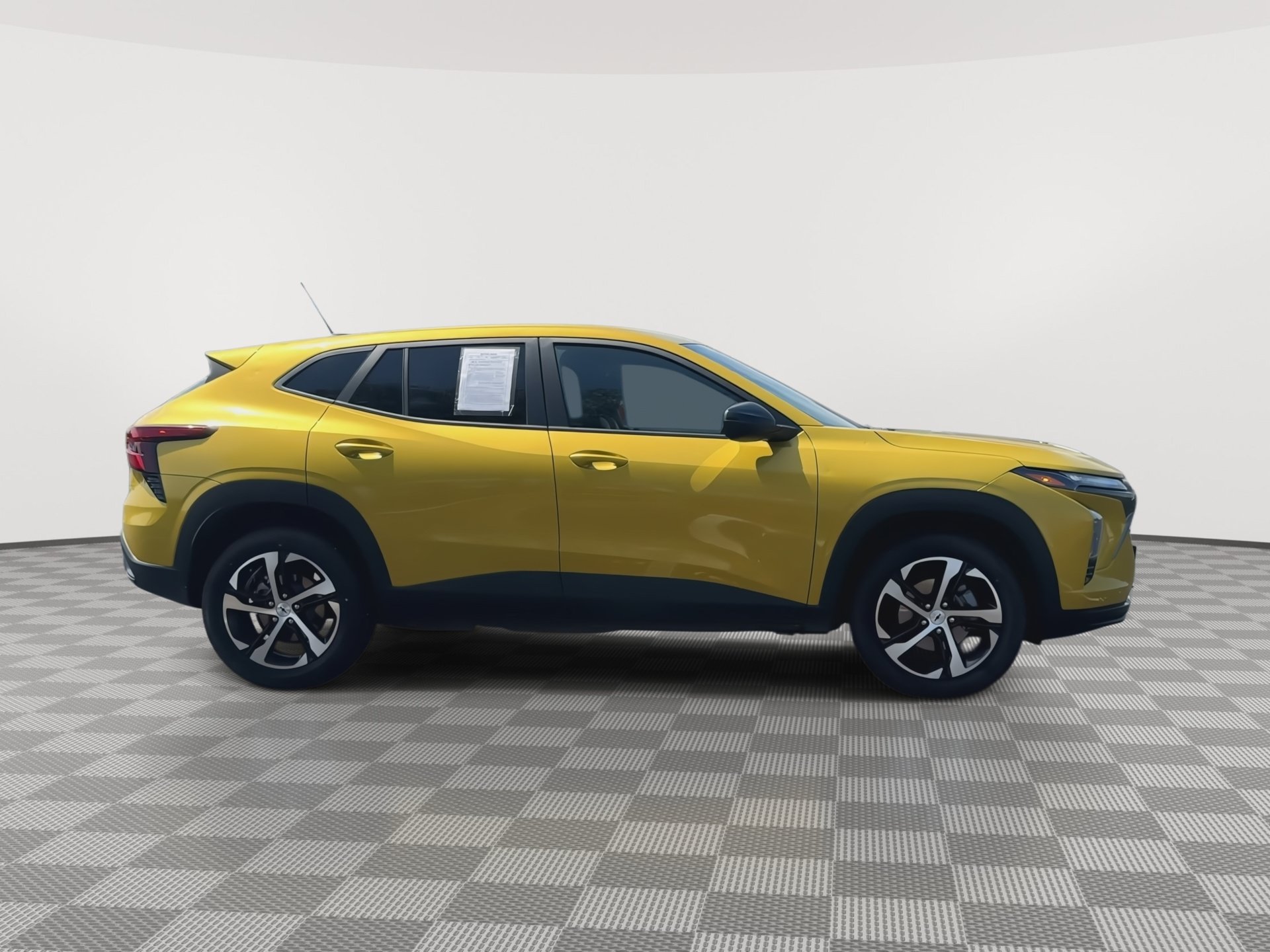 Certified 2024 Chevrolet Trax RS w/ Driver Confidence Package FWD image 9
