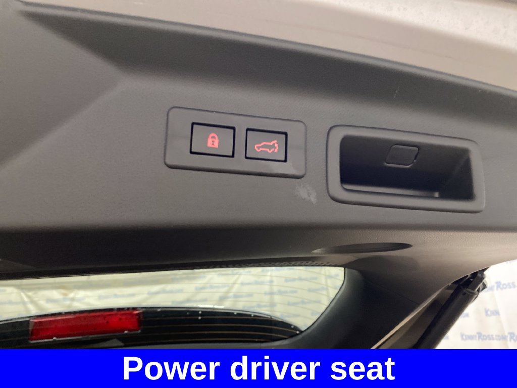 Used 2025 Subaru Forester Limited AWD/4WD image 19