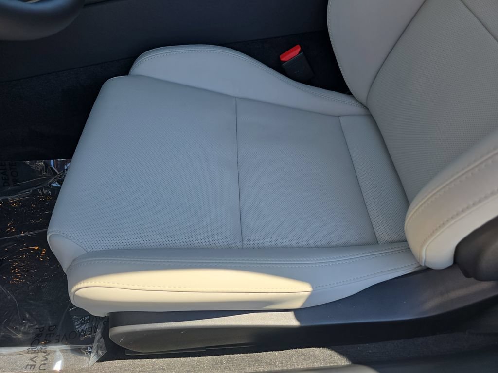 Certified 2024 Jaguar F-TYPE R-Dynamic RWD image 27