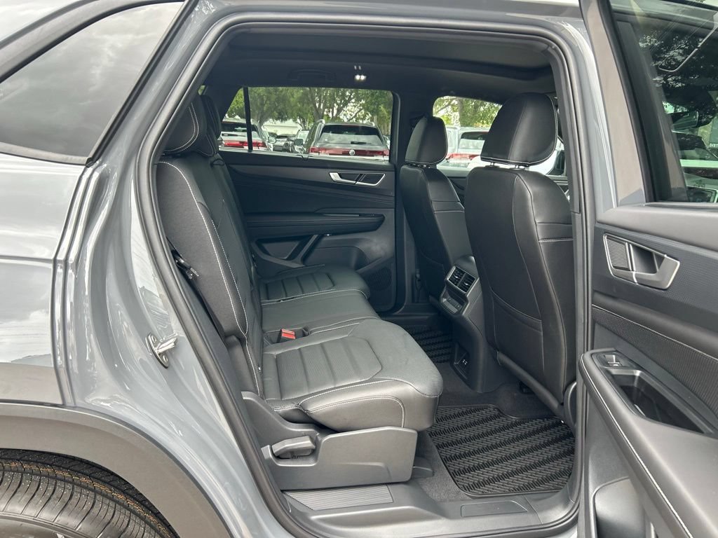 New 2026 Volkswagen Atlas Cross Sport SEL R-Line AWD/4WD image 45