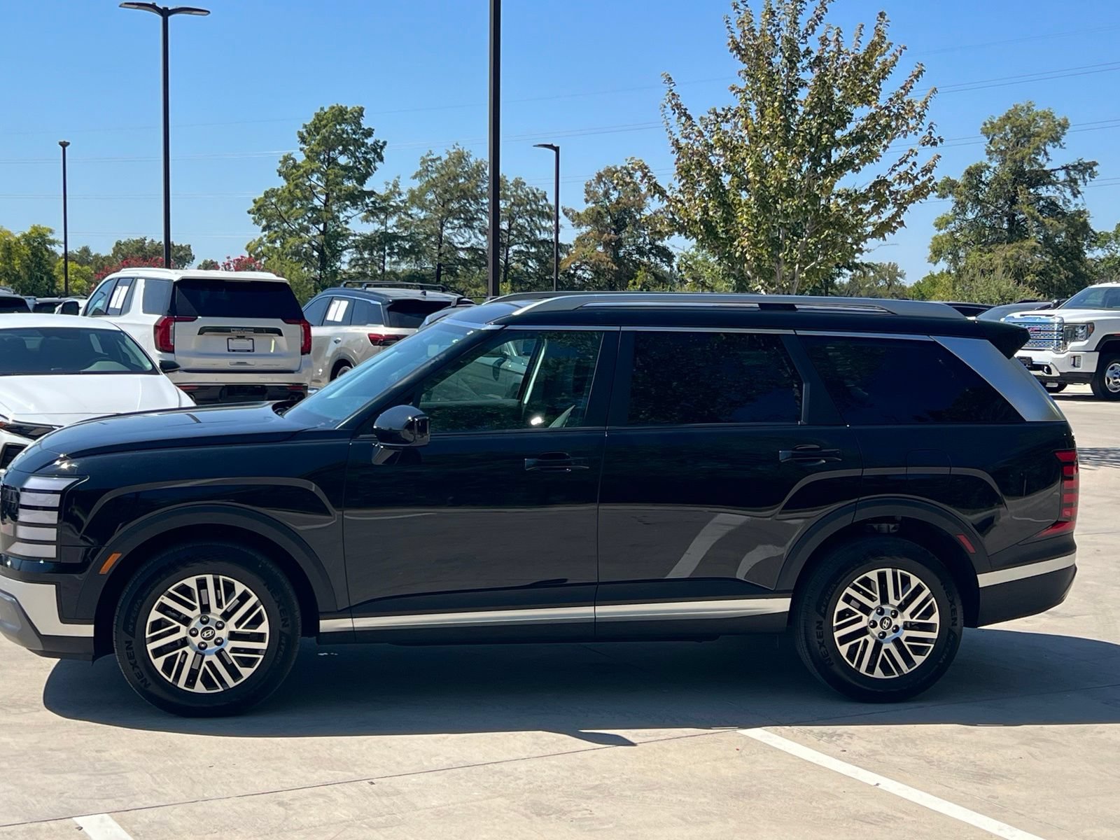 Used 2026 Hyundai Palisade SEL FWD image 6