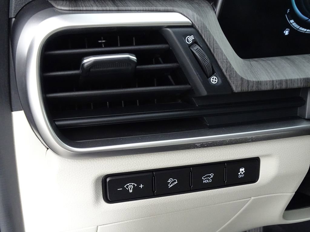 Used 2024 Kia Telluride EX w/ EX Captain's Chair Package image 20