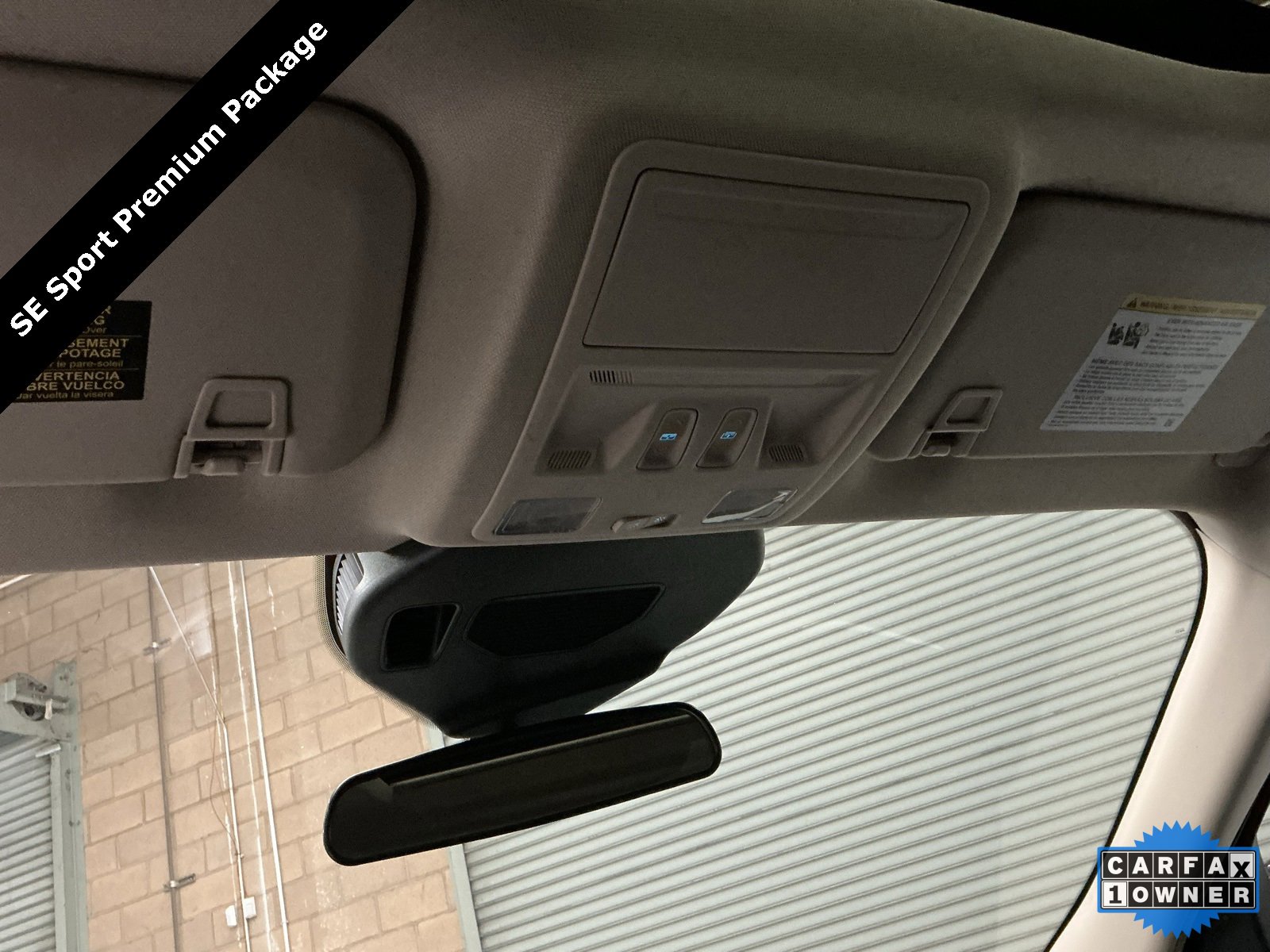 Used 2020 Ford Escape SE Sport image 29