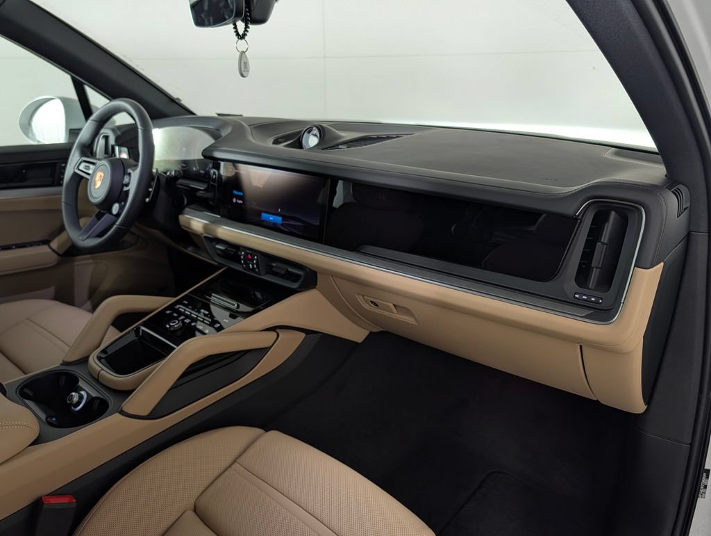 New 2026 Porsche Cayenne AWD/4WD image 19