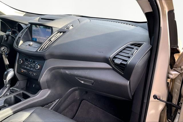 Used 2018 Ford Escape SEL image 18