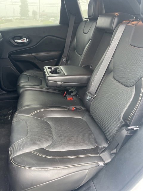 Used 2015 Jeep Cherokee Limited w/ Luxury Group image 10