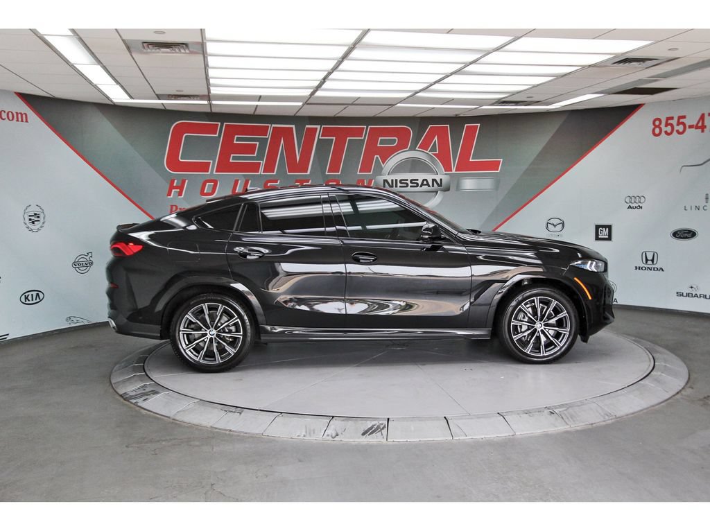 Used 2024 BMW X6 xDrive40i w/ Premium Package AWD/4WD image 5