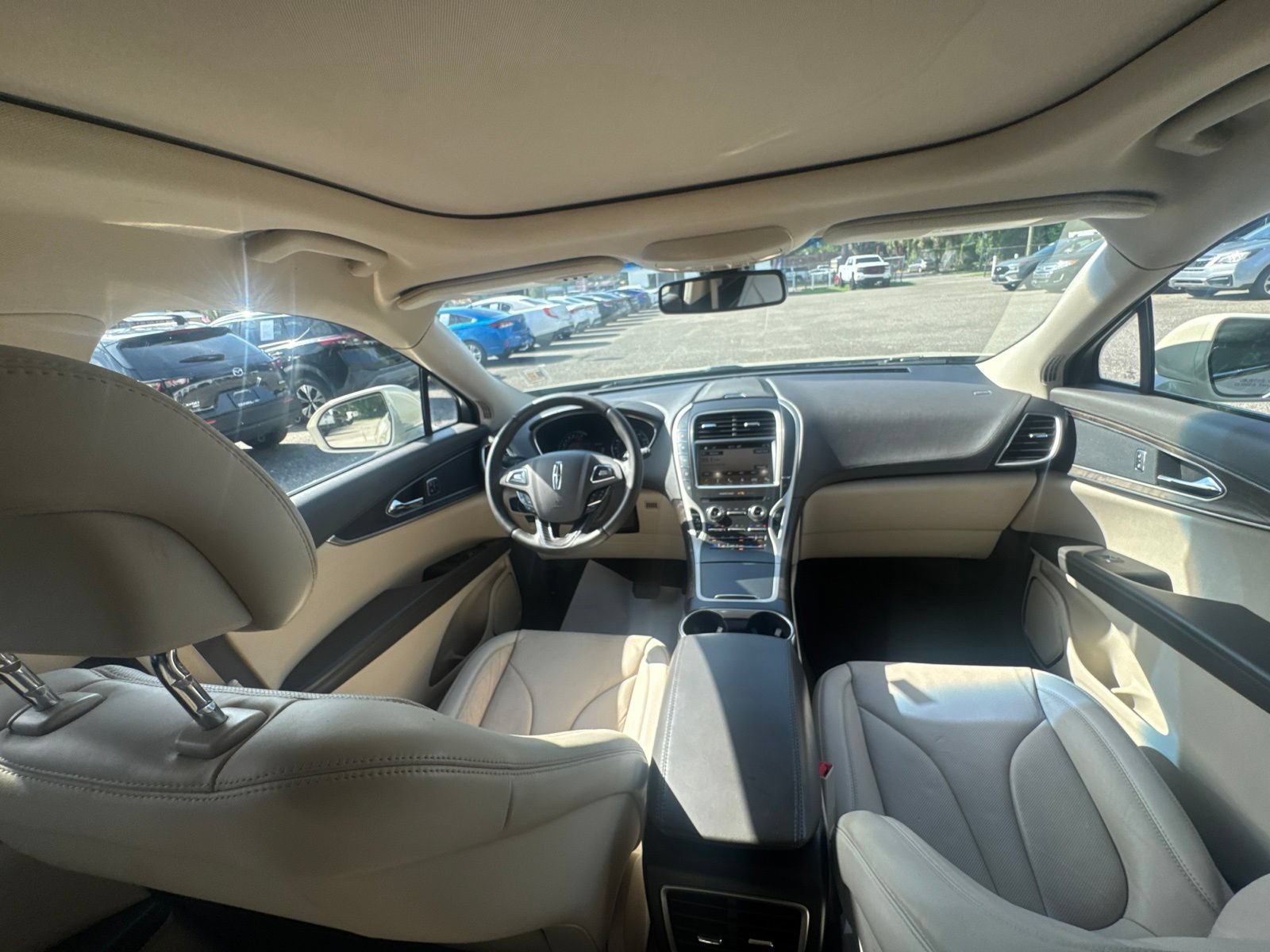 Used 2018 Lincoln MKX Reserve w/ Lincoln MKX Climate Package FWD image 15