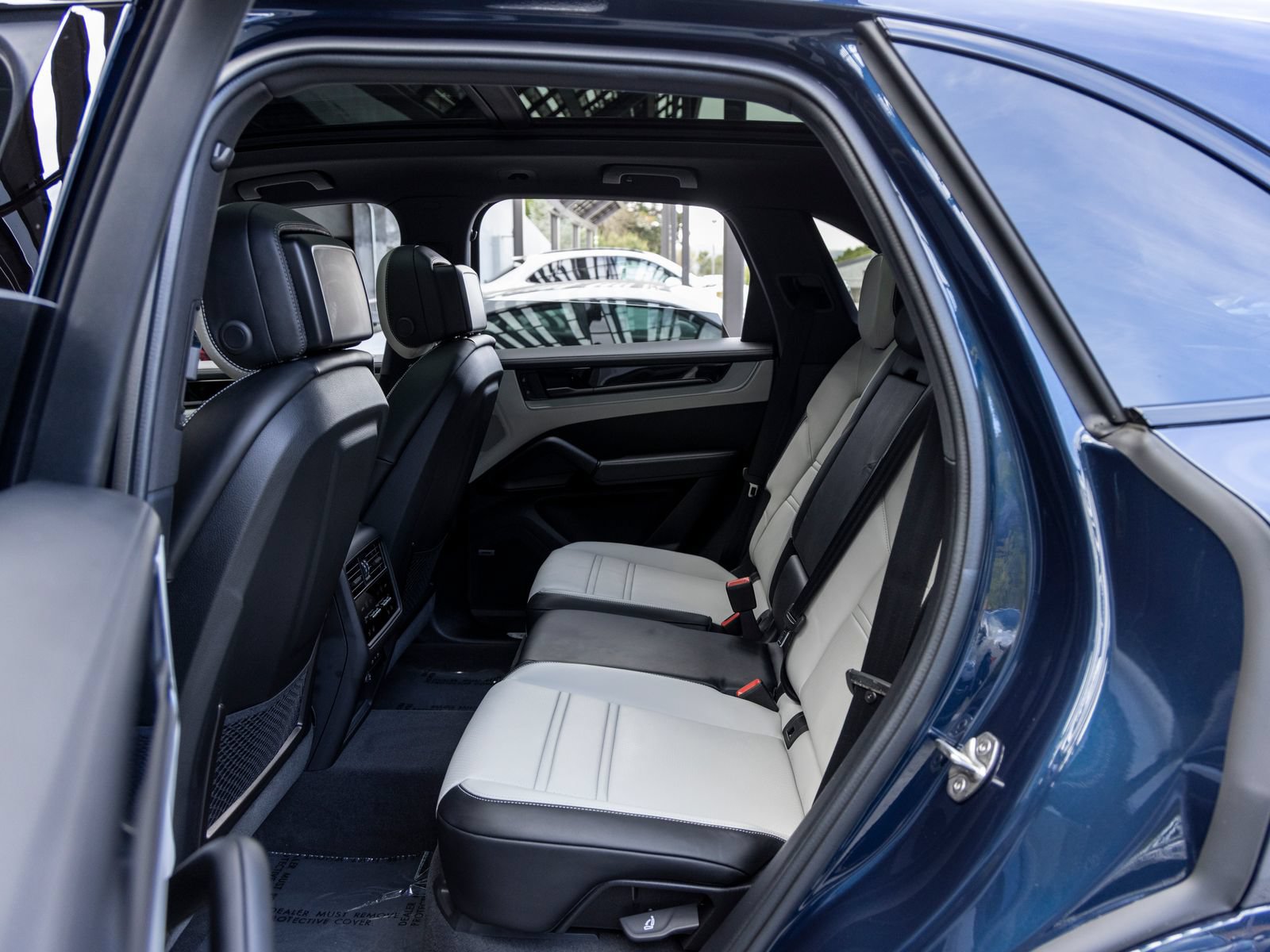New 2026 Porsche Cayenne AWD/4WD image 43