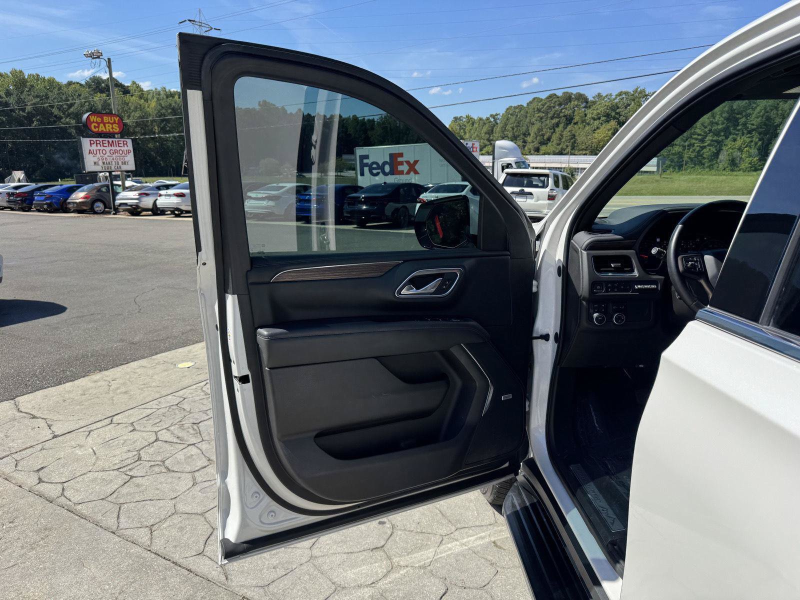 Used 2021 Chevrolet Tahoe High Country AWD/4WD image 6