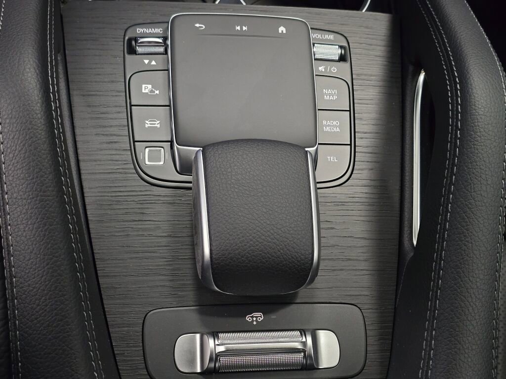 New 2026 Mercedes-Benz GLS 450 4MATIC image 16