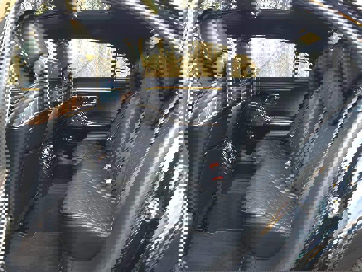 Used 2021 Mercedes-Benz S 580 4MATIC Sedan w/ Warmth & Comfort Package image 16