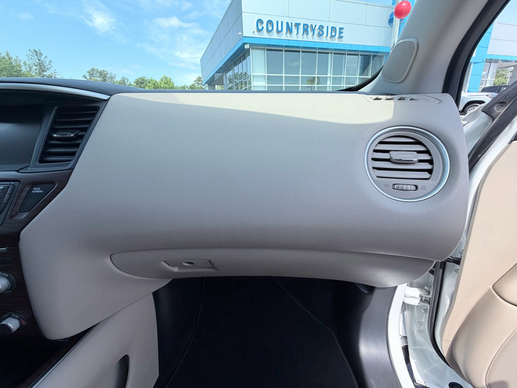 Used 2018 Nissan Pathfinder Platinum FWD image 21